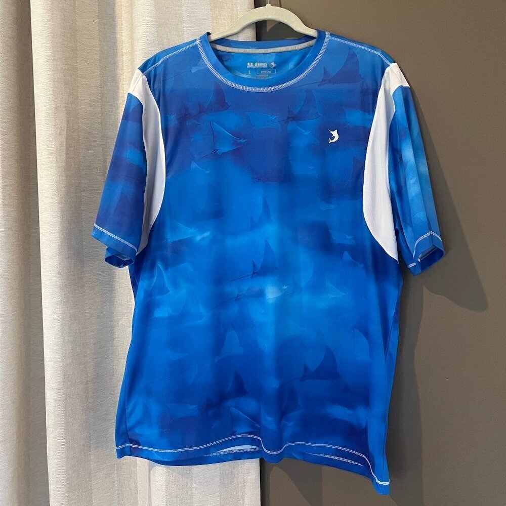 Reel Legends Freeline, Performance Blue Manta Ray print, Size Large
